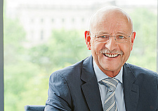 Am 22. Juli 2014 Gast beim Bremer Rathausgespräch: Prof. Dr. Rolf Rosenbrock, Vorsitzender des Paritätischen Wohlfahrtsverbandes