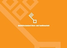 Titelbild der Broschüre Qualitätsstandards Eltern- und Familienarbeit 